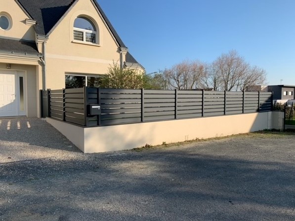 clôture gris anthracite